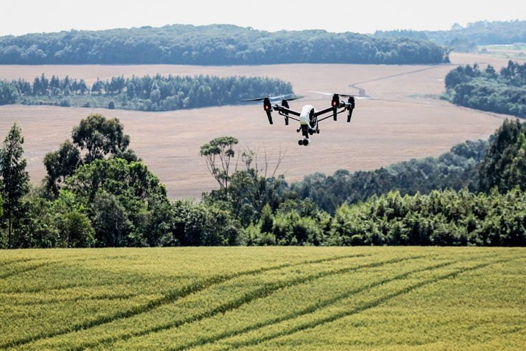 Drones trazem soluções importantes para problemas comuns acerca do meio ambiente/Foto: Mauro Zafalon/Folhapress