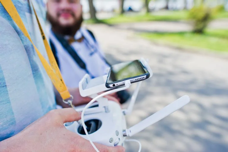 O mapeamento com drones para IPTU oferece muitos benefícios para
empresas que contratam este serviço, como maior precisão e rapidez e menor custo.